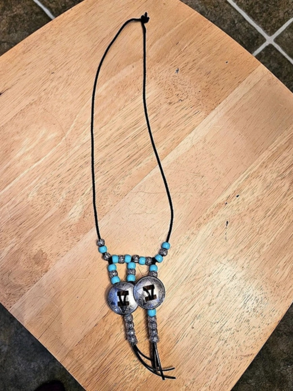 Beaded Pendant Necklace in Black & Blue Like New
